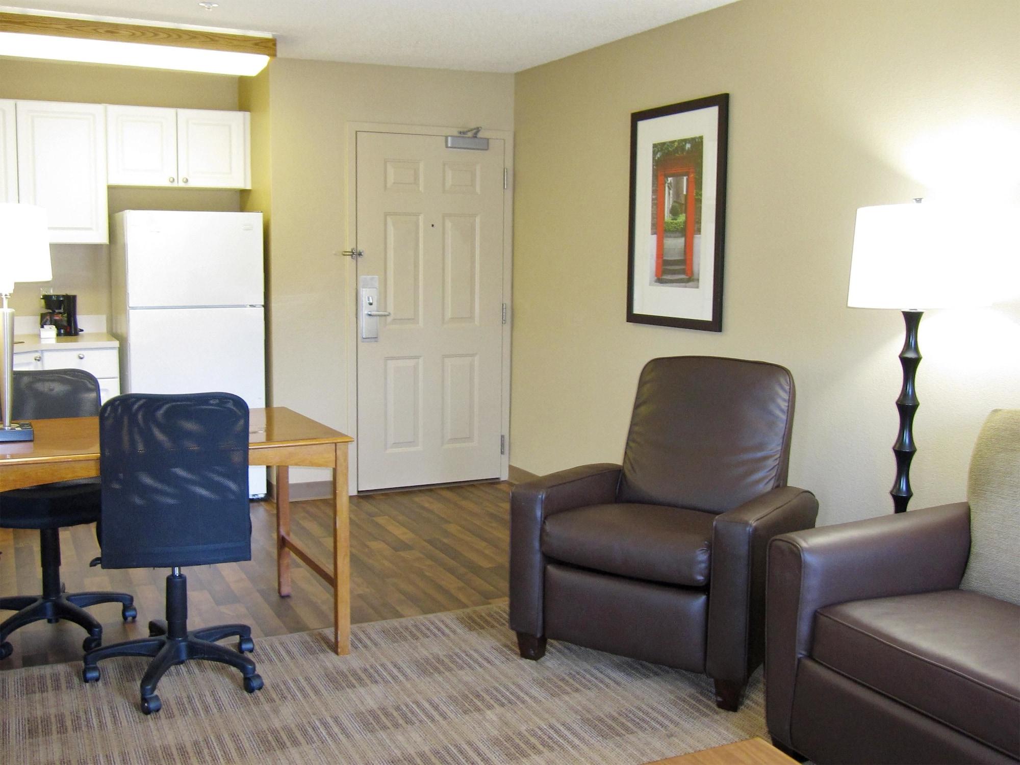 Extended Stay America Suites - Detroit - Novi - Orchard Hill Place Northville Exterior foto